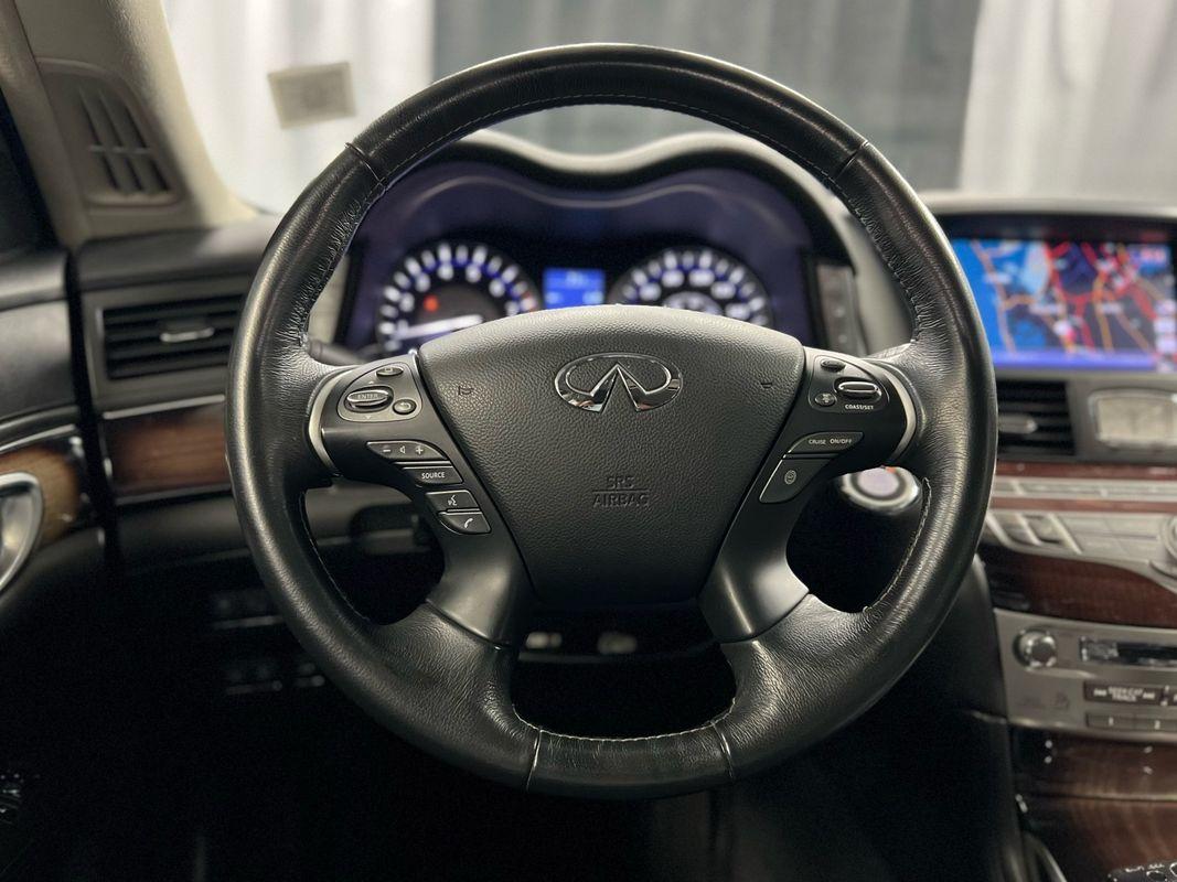 Used 2016 INFINITI Q70L 5.6 Deluxe Touring Pkg For Sale (Sold