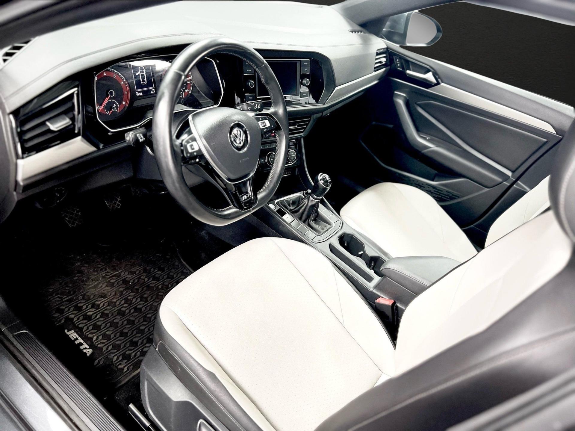 2020 Volkswagen Jetta R-Line - Photo 15