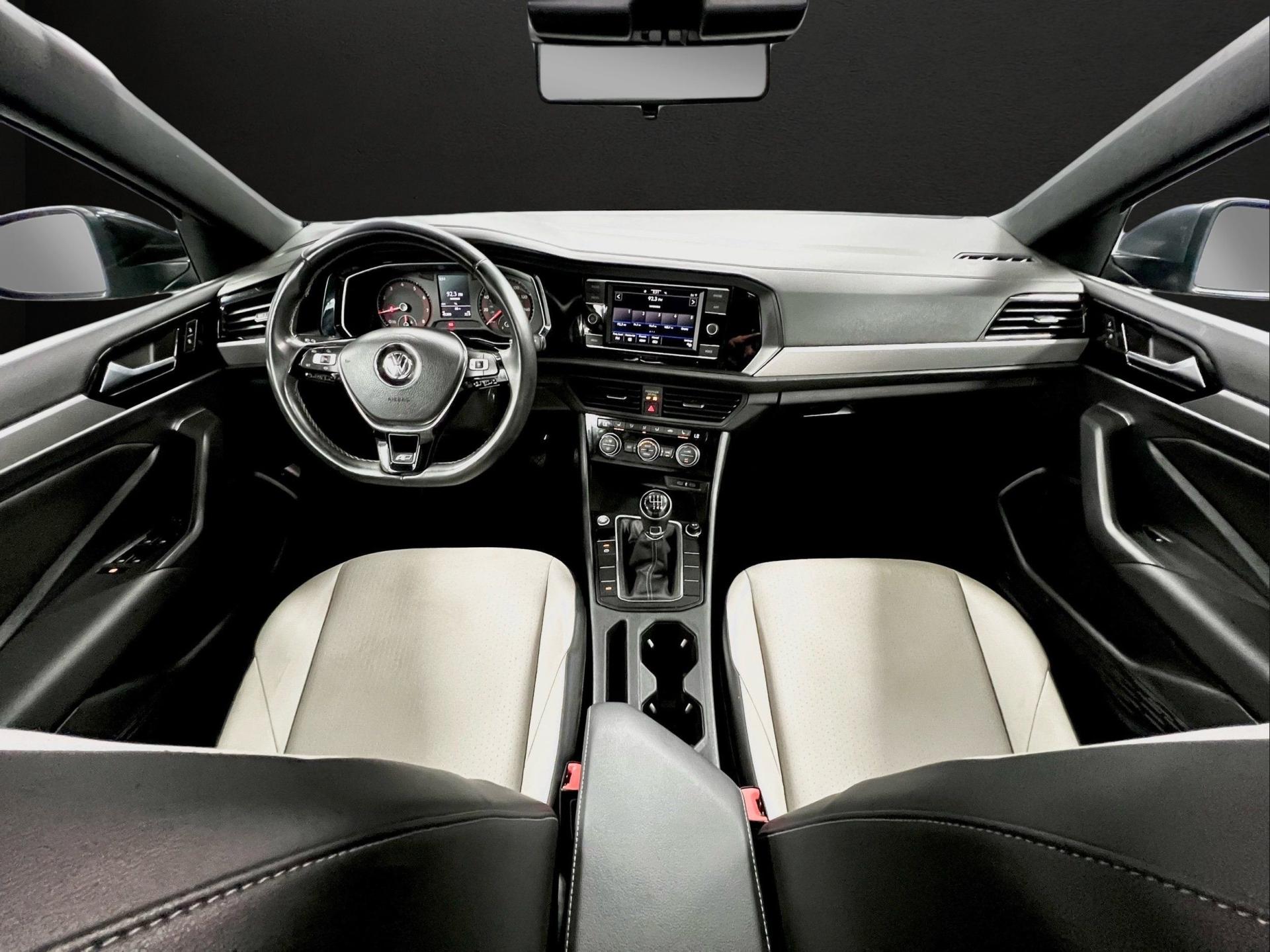 2020 Volkswagen Jetta R-Line - Photo 16