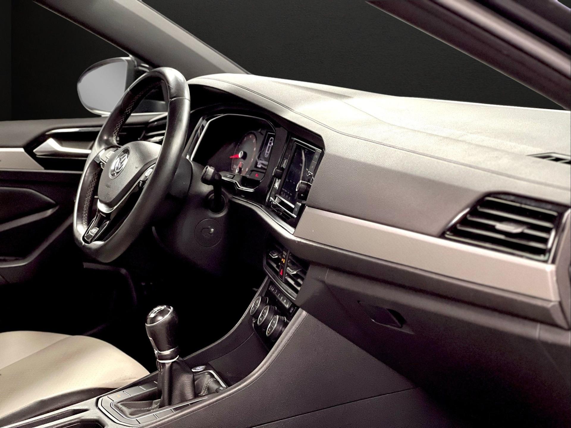 2020 Volkswagen Jetta R-Line - Photo 19
