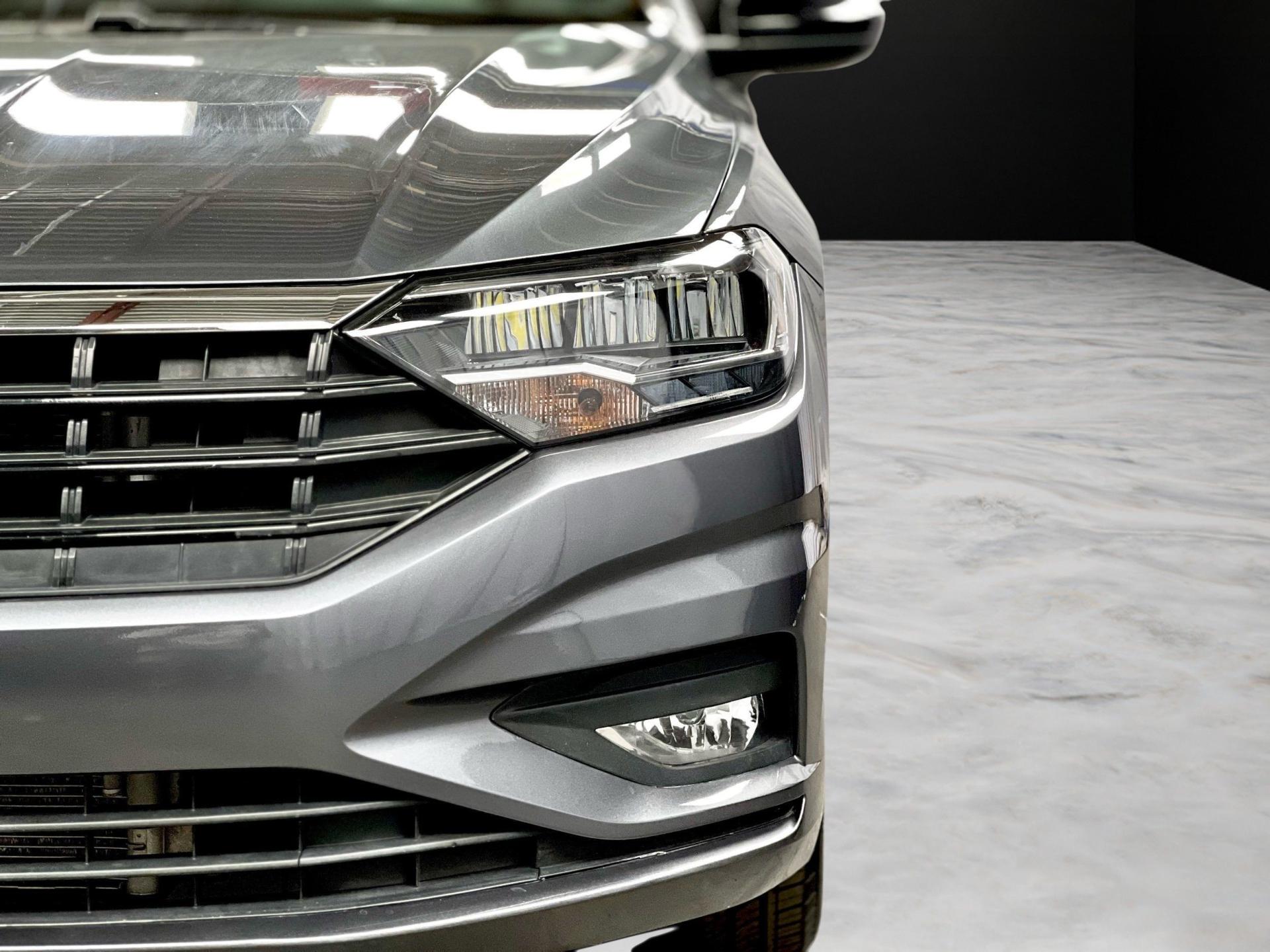 2020 Volkswagen Jetta R-Line - Photo 8