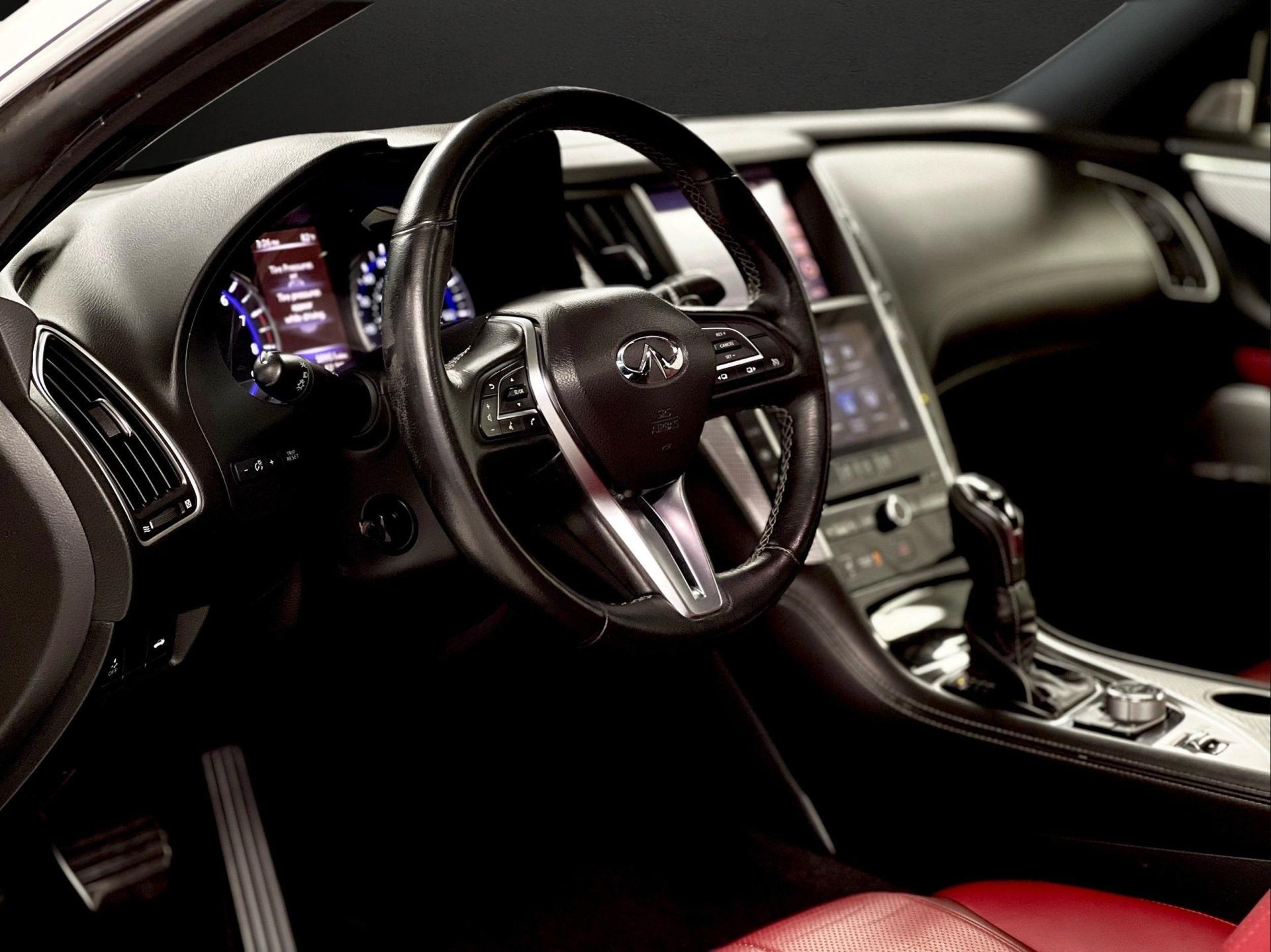2018 INFINITI Q60 Coupe RED SPORT - Photo 16