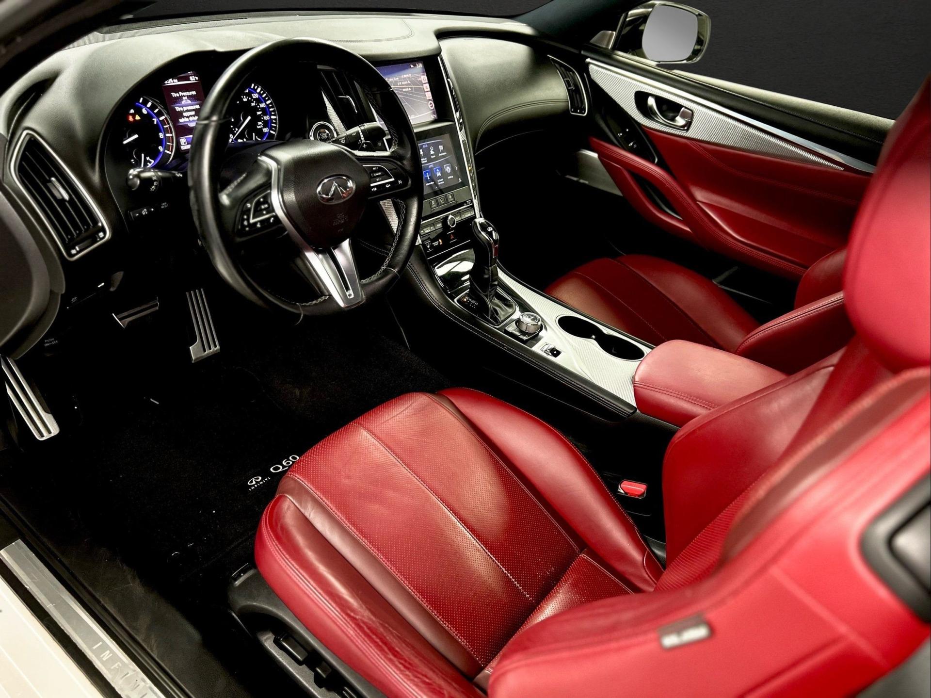 2018 INFINITI Q60 Coupe RED SPORT - Photo 17