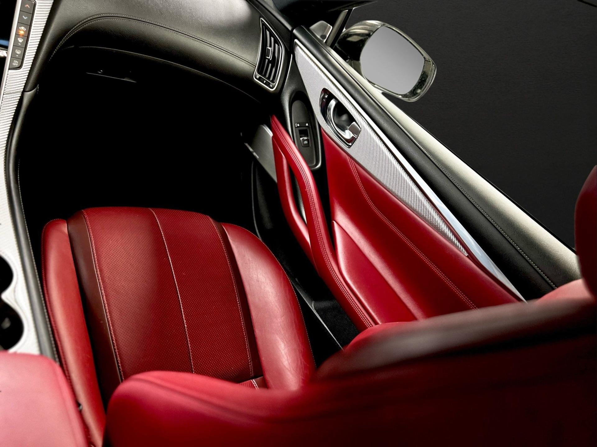 2018 INFINITI Q60 Coupe RED SPORT - Photo 19