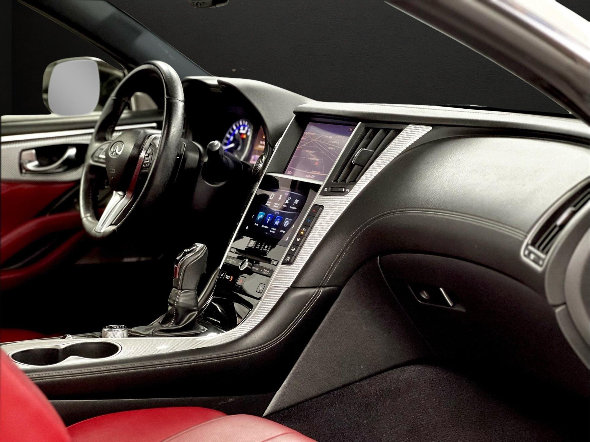 2018 INFINITI Q60 Coupe RED SPORT - Photo 21