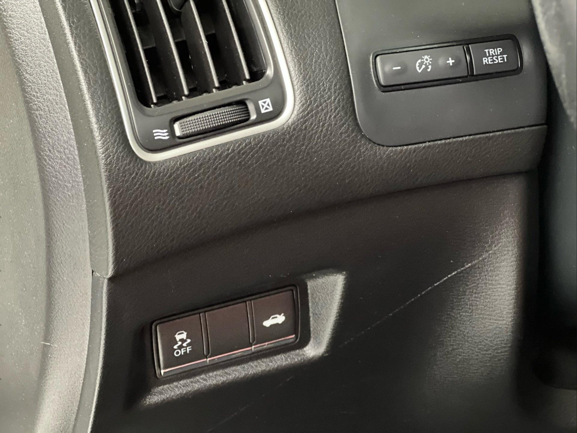 2018 INFINITI Q60 Coupe RED SPORT - Photo 24