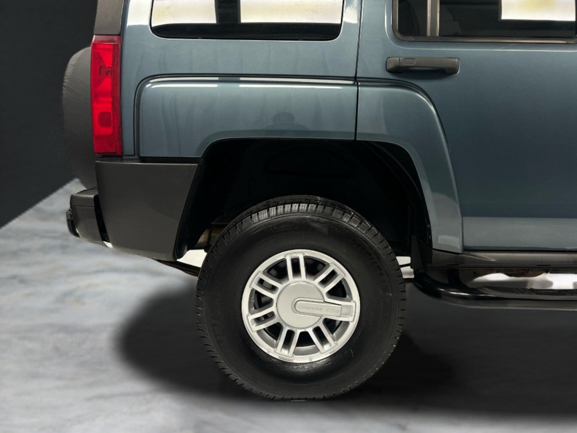 2006 Hummer H3 Base - Photo 10