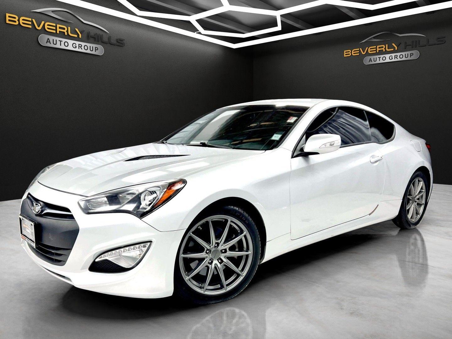 2015 Hyundai Genesis Coupe 3.8 6-Speed M/T's photo