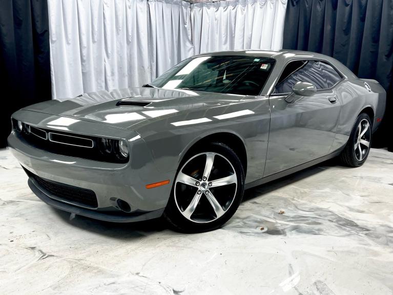 2019 Dodge Challenger SXT's photo