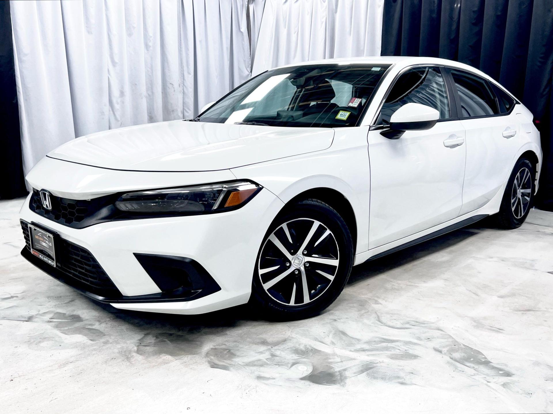 2022 Honda Civic LX CVT's photo